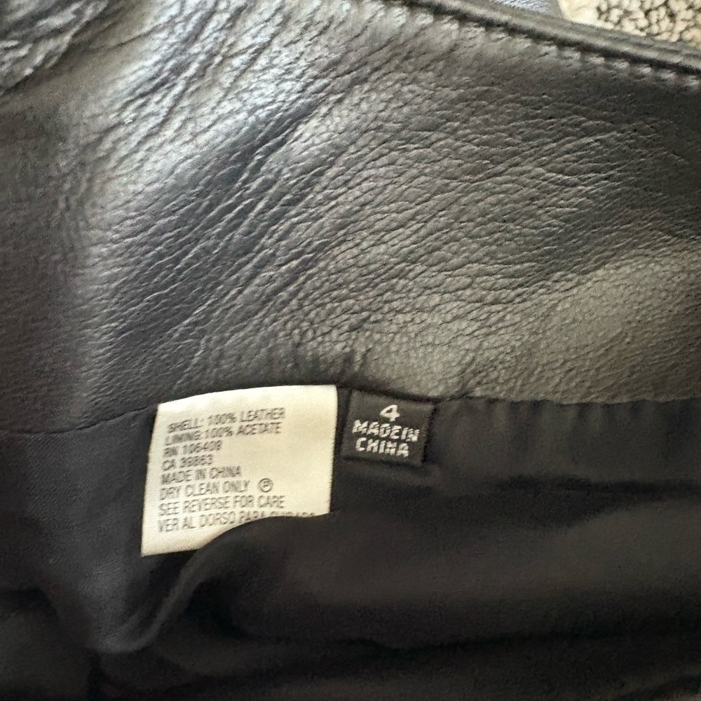 Antonio Melani Black Leather Skirt Flounce Bottom - Picture 3 of 5